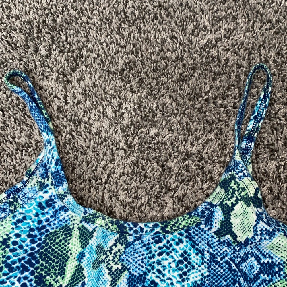 OP snake pattern tank top - Picture 3 of 4